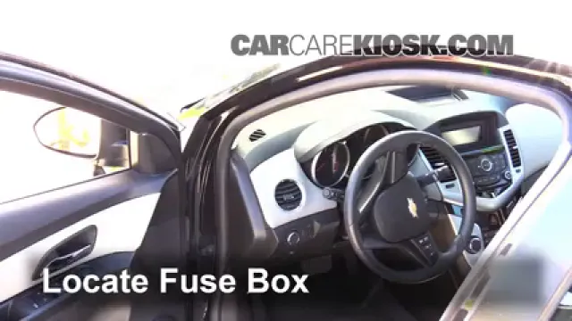 2014 Chevrolet Cruze LS 1.8L 4 Cyl. Sedan (4 Door) Fuse (Interior) Replace
